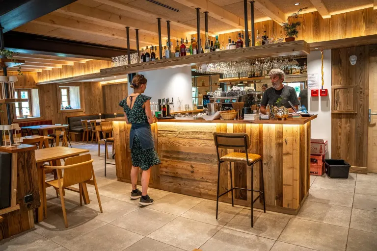 Le bar de La Vieille Auberge